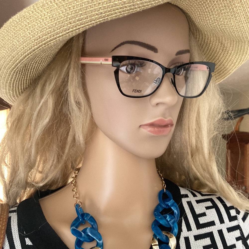 Fendi eye glasses FF0135 53/16. Frames A26, Black with baby pink color.